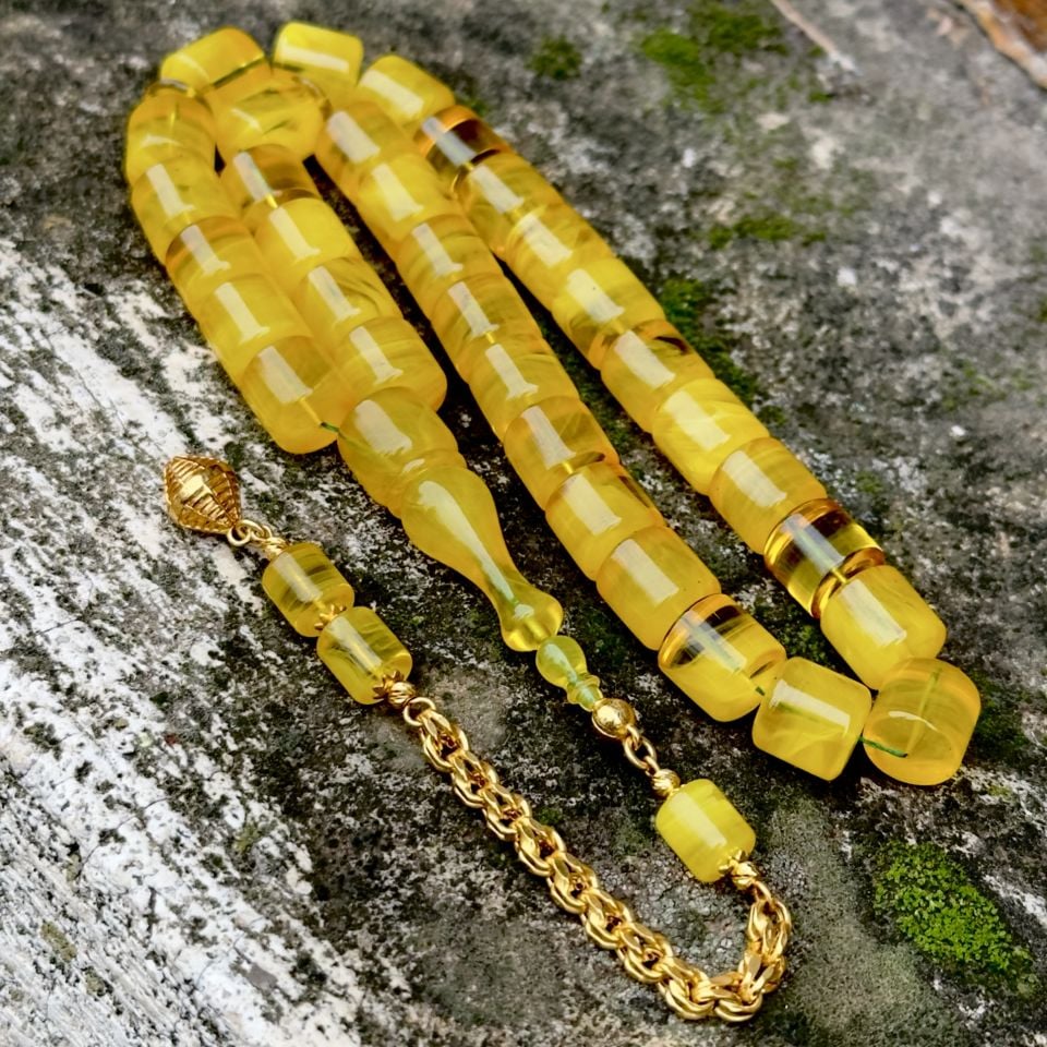 14 Ayar Altın Püsküllü Usta İşi Sıkma Kehribar