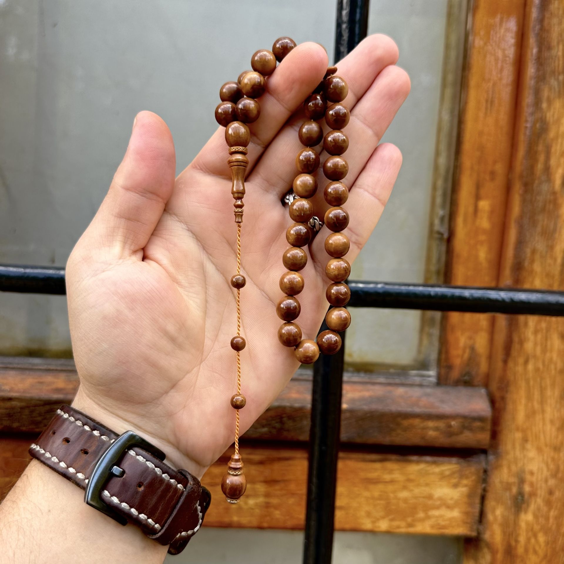 14 Ayar Altın Zincir İşlemeli Kuka Tesbih