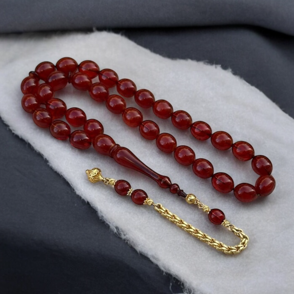 Altın Püsküllü Vişne Tesbih