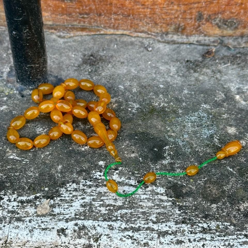 El Boyda Sıkma Kehribar Tesbih