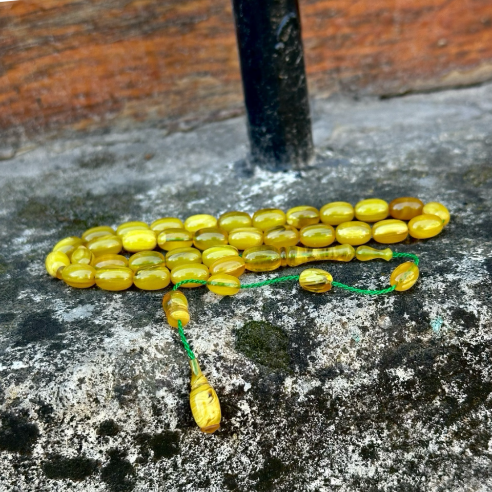 El Boy Hareli Katalin Tesbih