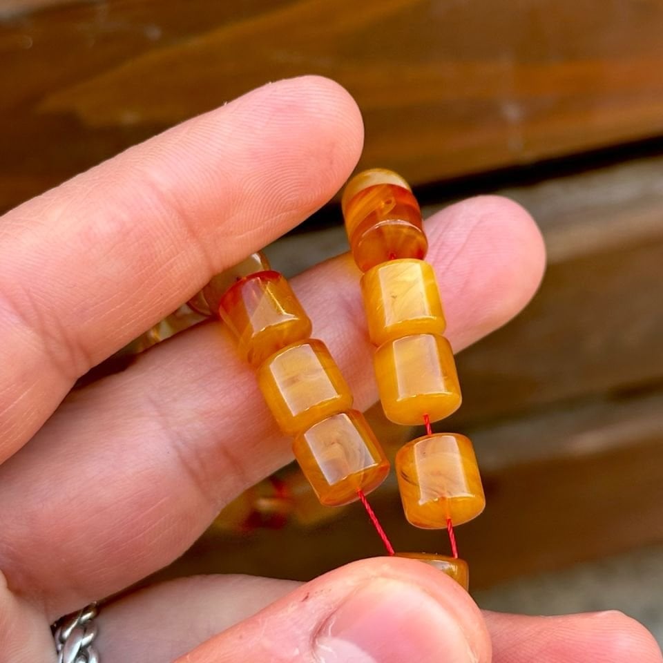 14 Ayar Altın Püsküllü Kütük Kesim Kehribar Tesbih