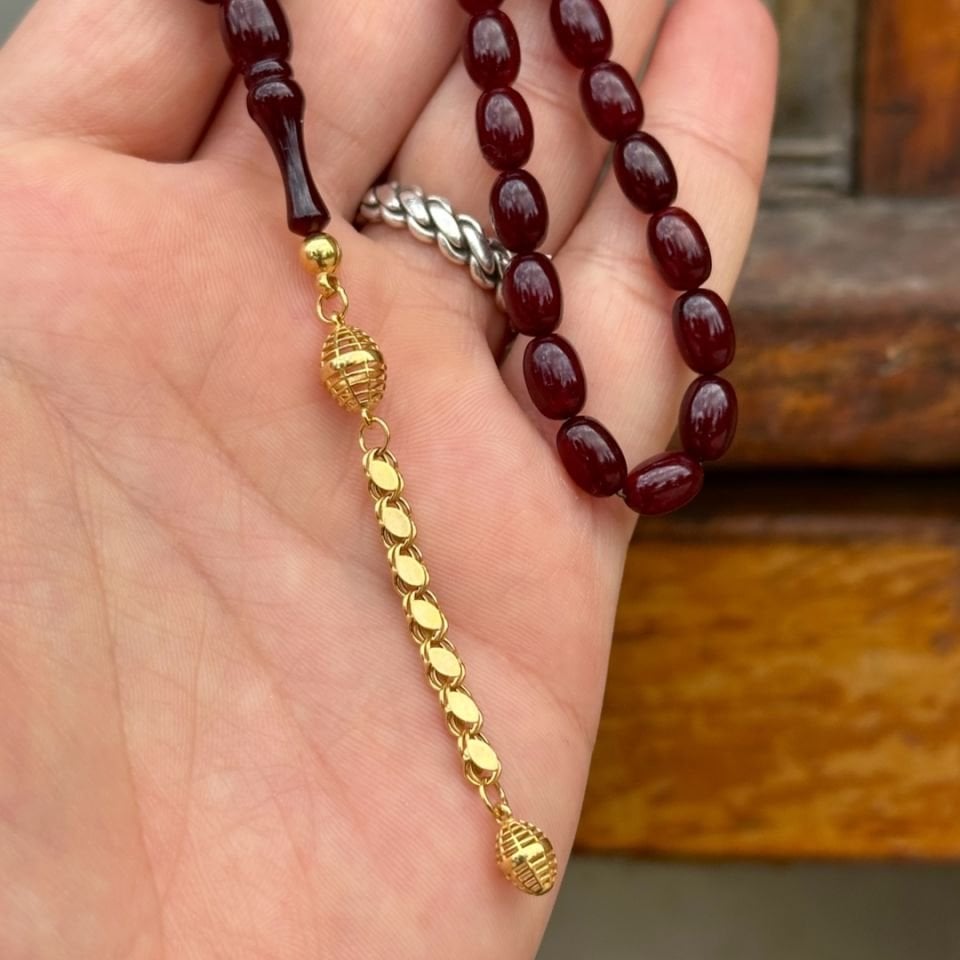 Ufak Boyda Vişne 14 Ayar Altın Püsküllü Tesbih