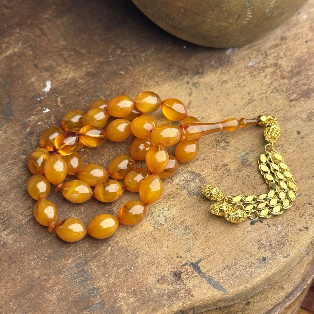 Altın Püsküllü Tesbih