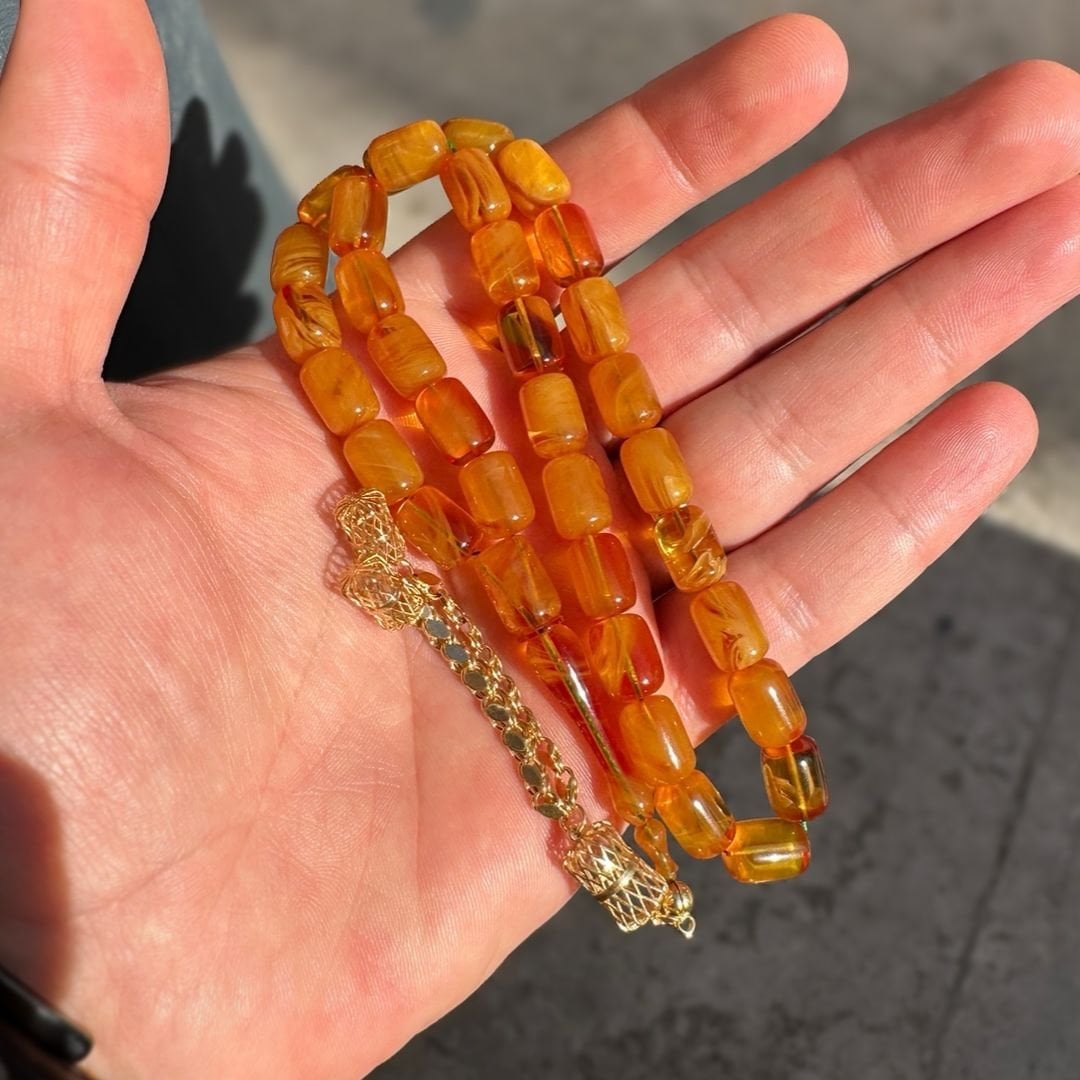 Altın Püsküllü Hareli Kehribar Tesbih