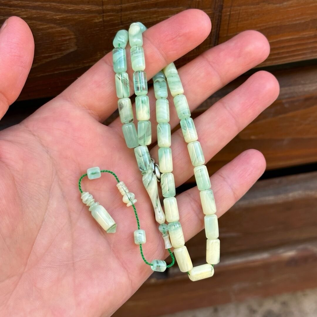 Su Yeşili Tonda Yoğun Hareli Kehribar Tesbih