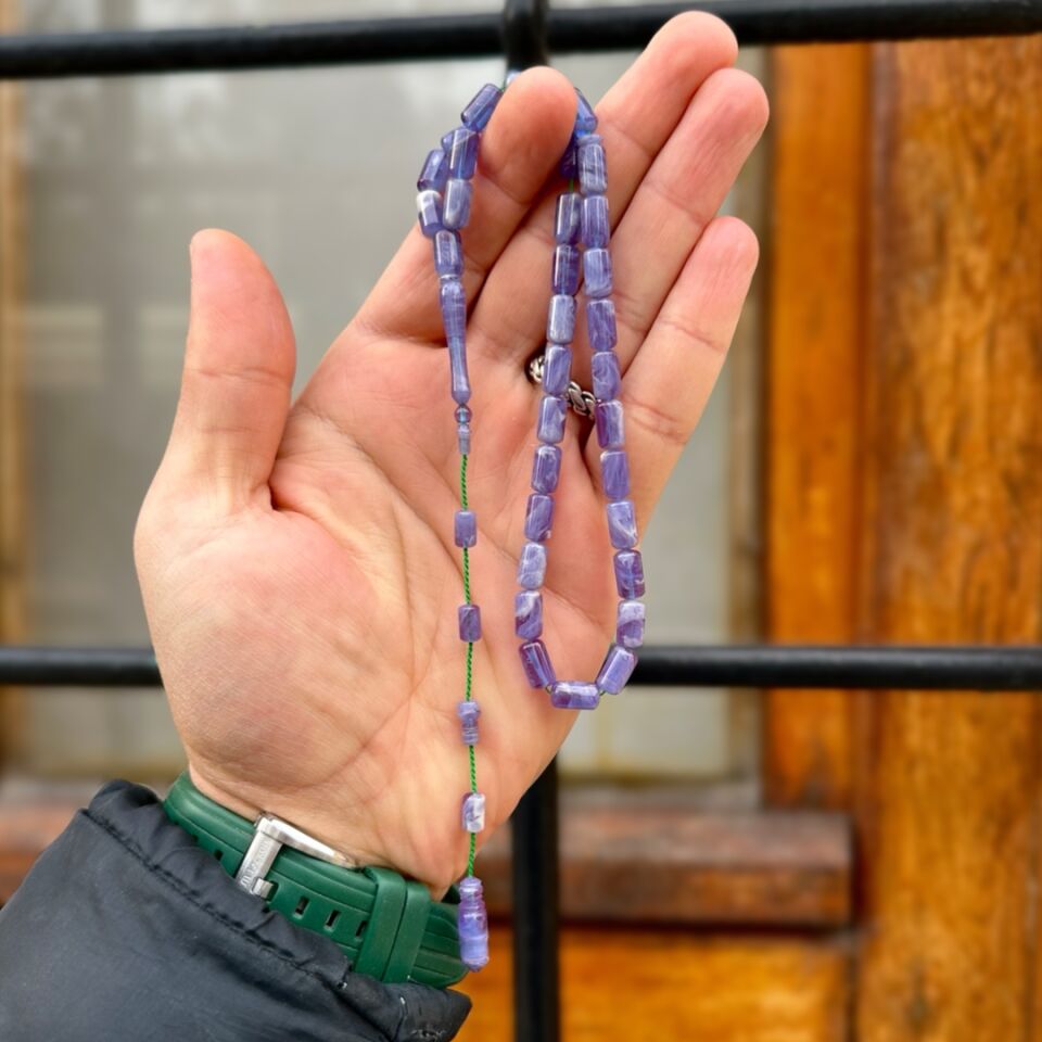 Lila Tonlarda Kehribar Tesbih